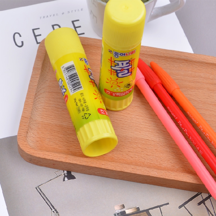 南韓（（Glue Stick）） 35G 高粘度固體膠/膠棒_http://www.bzsa.cn/img/sp/150/466bf3a5-32a6-497f-bbad-eea773e987bf.jpg