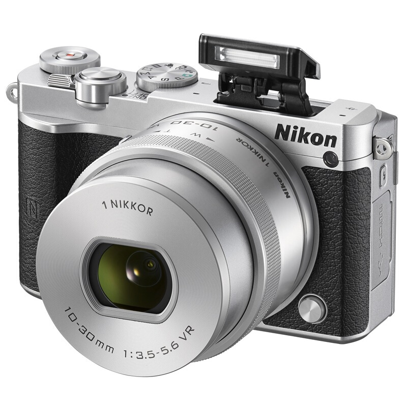 尼康（Nikon） J5 微單相機（J5+1 10-30mm f/3.5-5.6 PD鏡頭套機銀色）_http://www.bzsa.cn/img/sp/307/d5e2e374-dd47-4cc7-bcce-c5ebb050b9c4.jpg