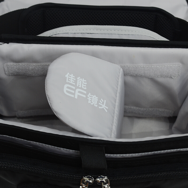 佳能（Canon） 5D4 6D 77D 80D 單反相機(jī)包 原裝攝影包 微單數(shù)碼單肩包 佳能黑色單肩包_http://www.bzsa.cn/img/sp/319/fb077fbd-ede2-49de-ac99-d502bc8815bf.jpg