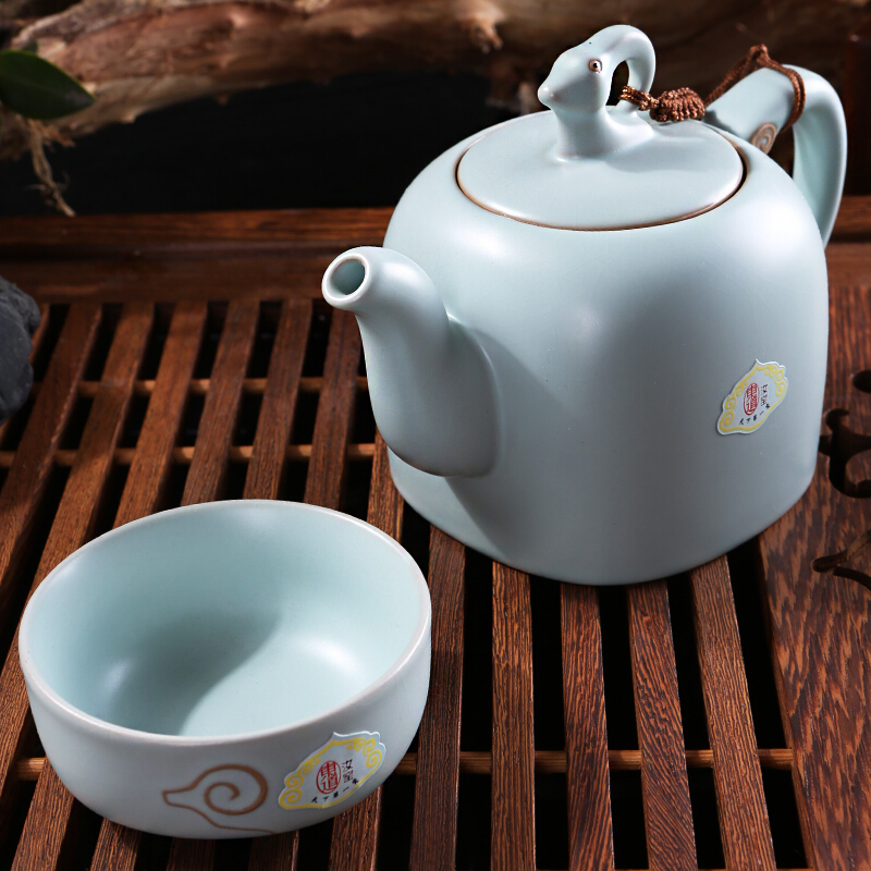 東道汝窯 功夫茶具套裝 吉羊如意茶組/限量版（天青色）_http://www.bzsa.cn/img/sp/437/701b7b77-63a2-43e8-8a61-990470a8f007.jpg