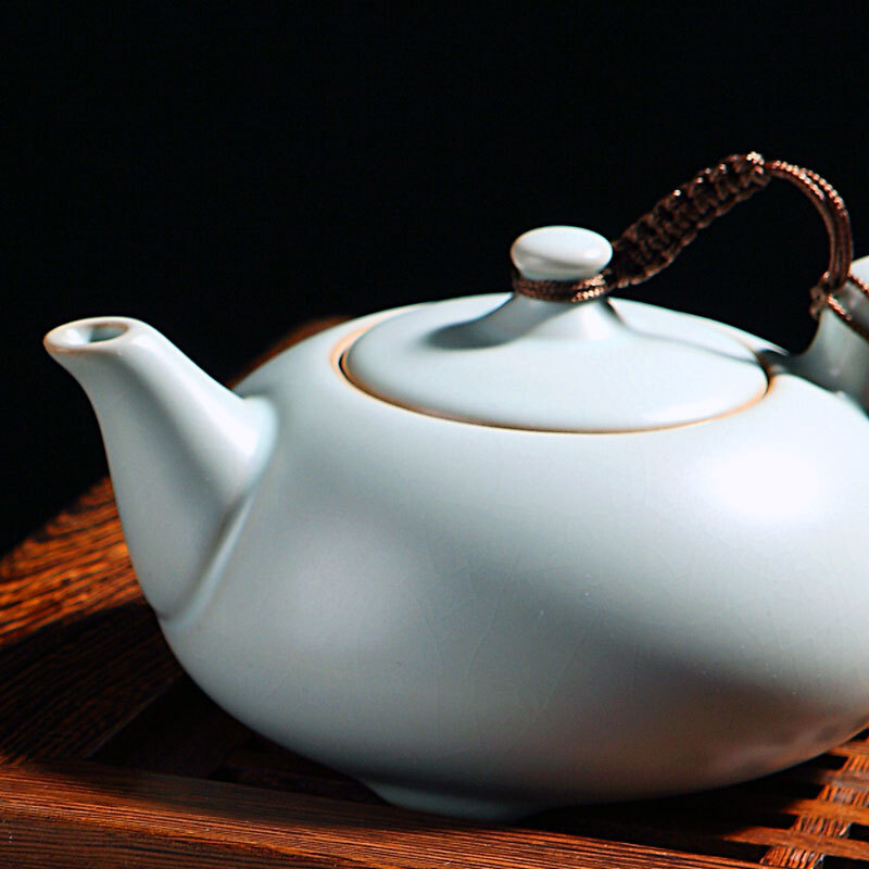 東道汝窯 功夫茶具套裝 喜樂壺杯組/一壺五杯（天青色）_http://www.bzsa.cn/img/sp/437/9e365e21-e26f-4008-a5a3-c4a660601662.jpg