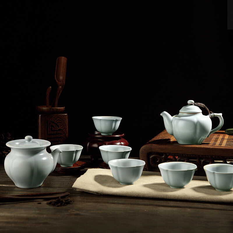 東道汝窯 功夫茶具套裝禮盒 中葵茶壺半組（天青色）_http://www.bzsa.cn/img/sp/437/bdc5d84f-4866-4f35-878c-29a9224adaa6.jpg